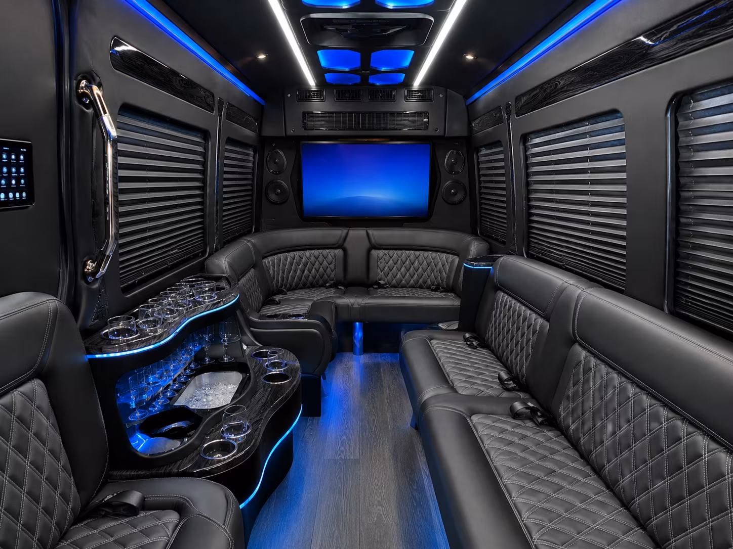 with highpointcharterbuscompany com booking long distance travel for high point university groups is easy